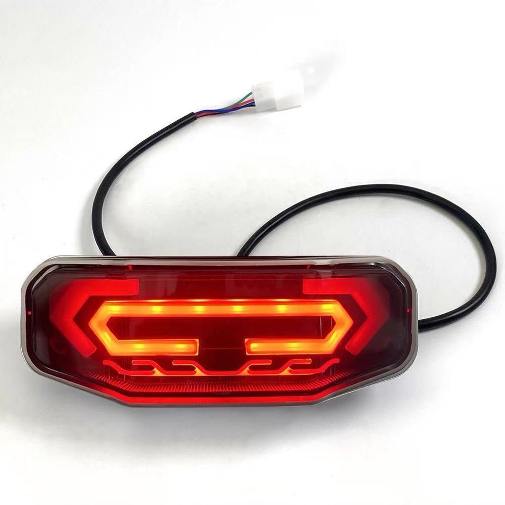 Automobile universal tail-lamp